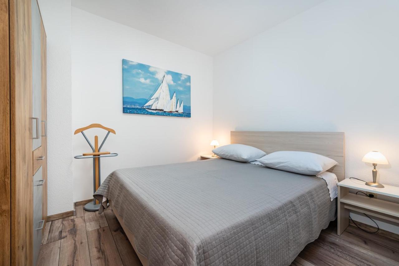 Poseidon Apartmani ビビニェ エクステリア 写真